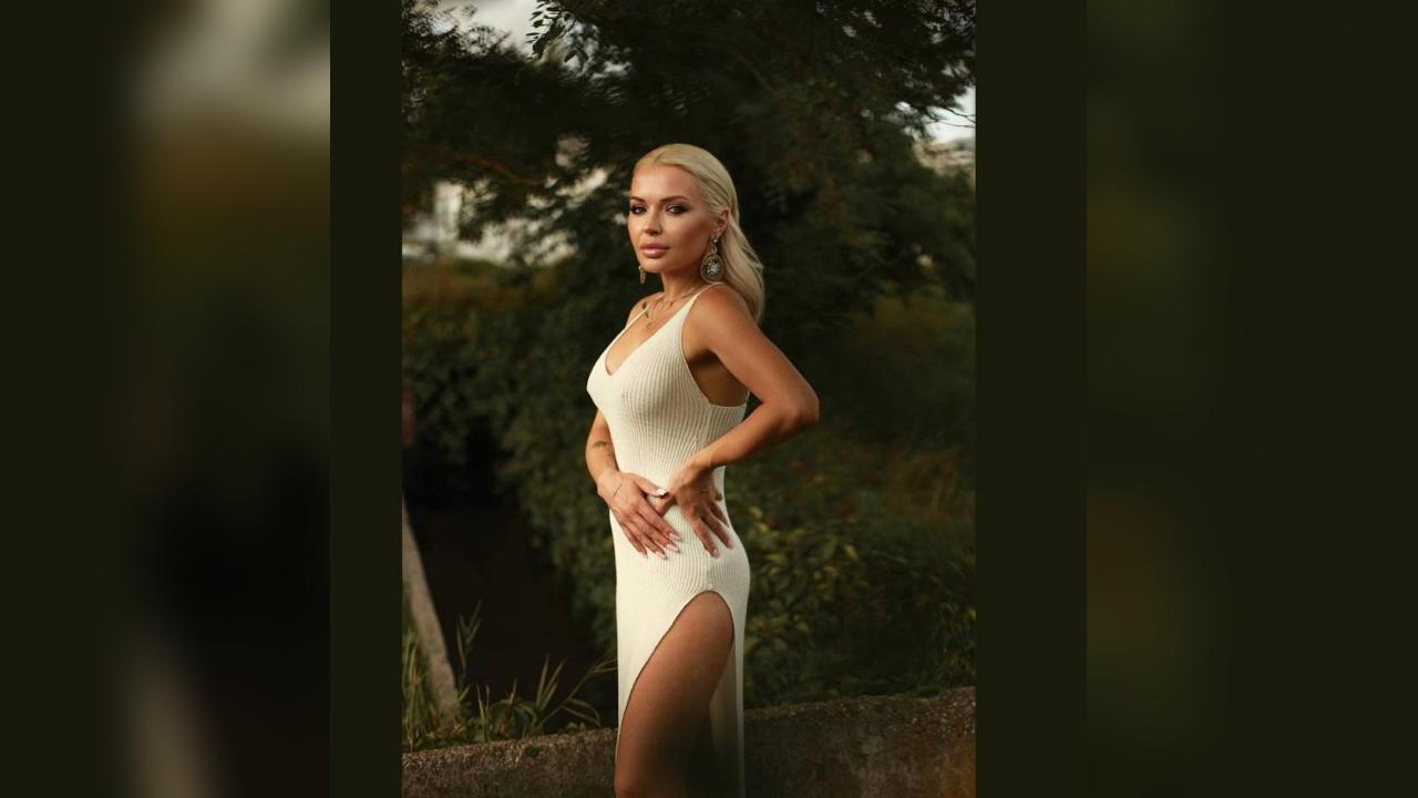 Webcam chat profile for Juliette: Dancing