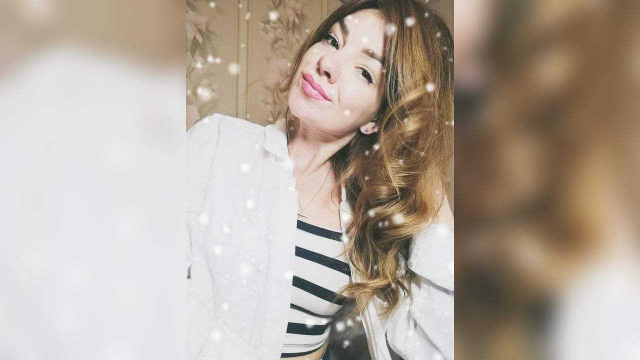 Webcam chat profile for SAbrIA56