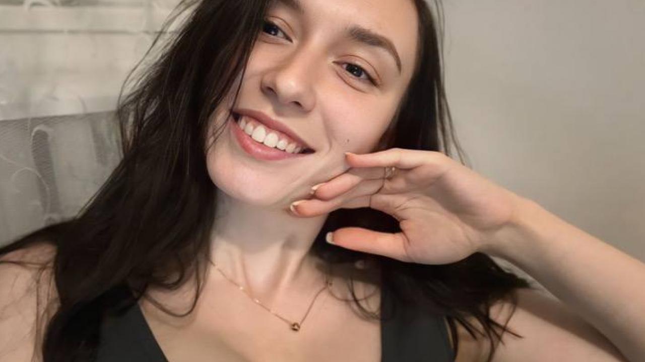 Webcam chat profile for MelodyofGrace: Ask about my Hobbies