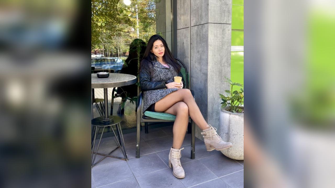 Webcam chat profile for LovingLady: Outfits