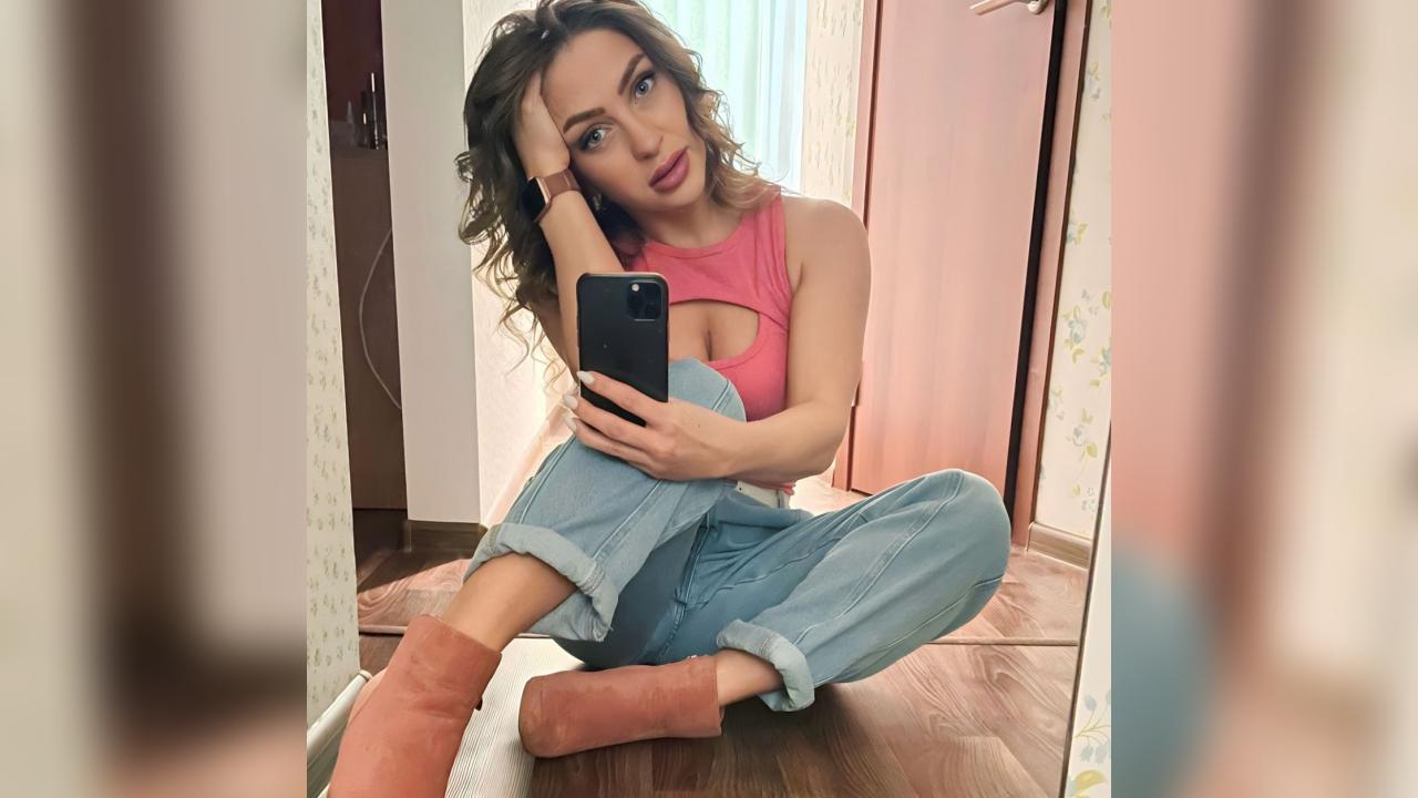 Webcam chat profile for Amandaaa91: Leather