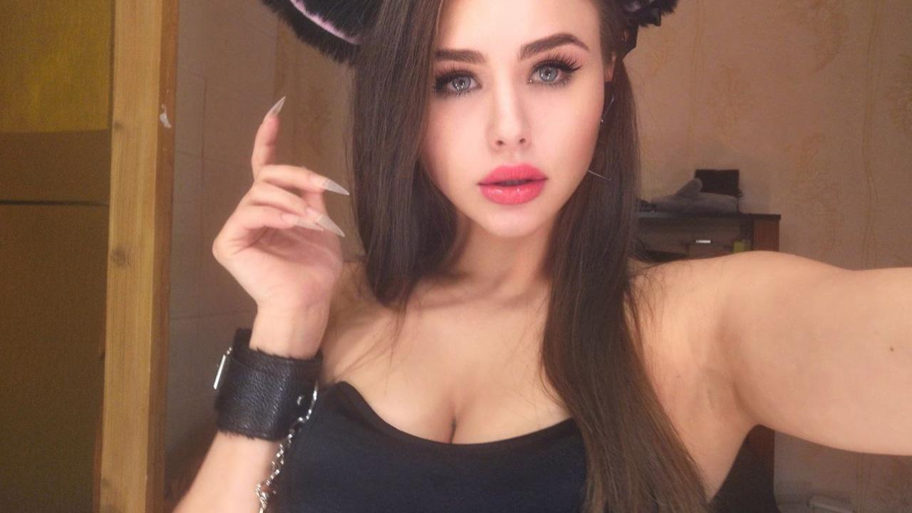 Webcam chat profile for babyfox: Bondage & discipline