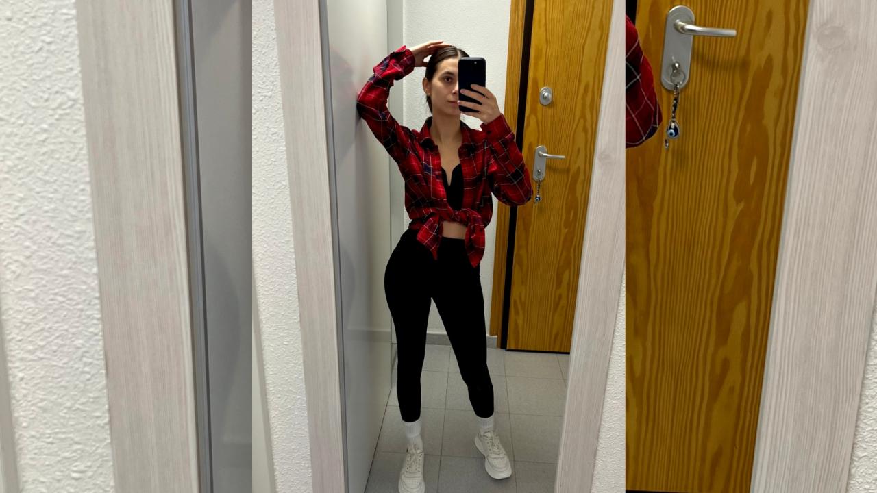 Webcam chat profile for Oliviia: Dancing