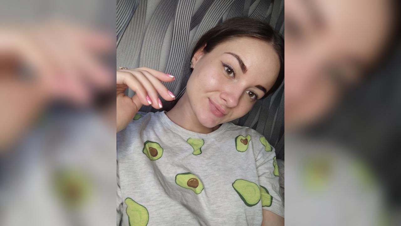 Webcam chat profile for Ninelka: Legs, feet & shoes