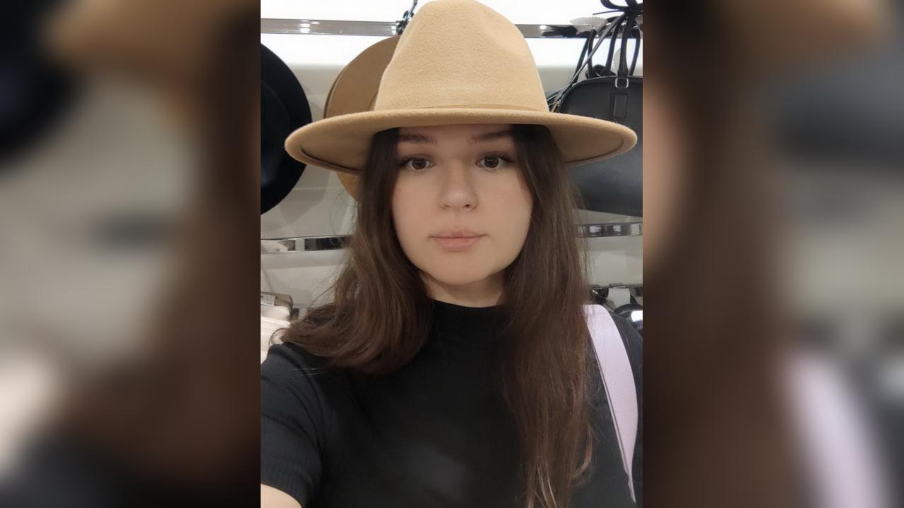 Webcam chat profile for EnchantingLuna: Travel
