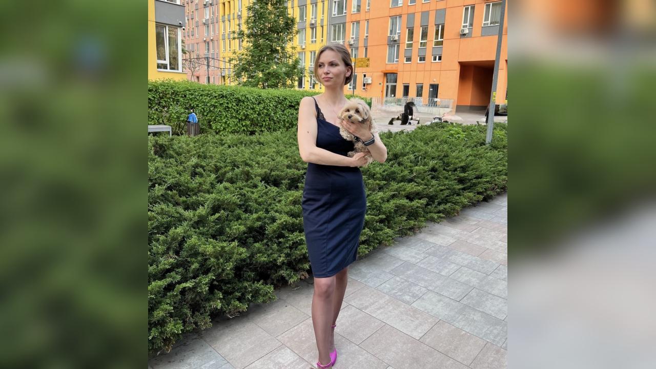 Webcam chat profile for LittleFoxyy: Outdoor Activities