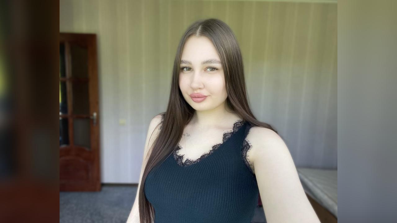 Webcam chat profile for Cassies: Dancing