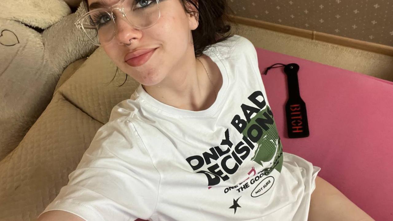 Webcam chat profile for JessicaSod1
