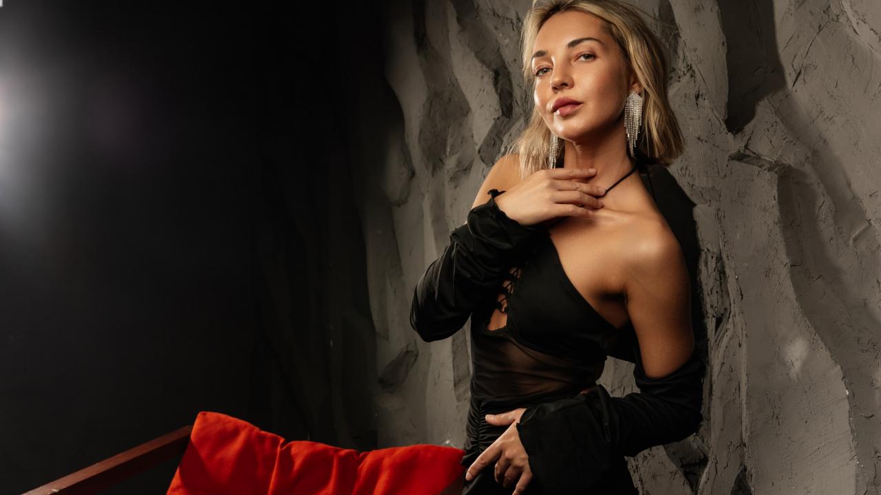 Webcam chat profile for LesCute: Lingerie & stockings