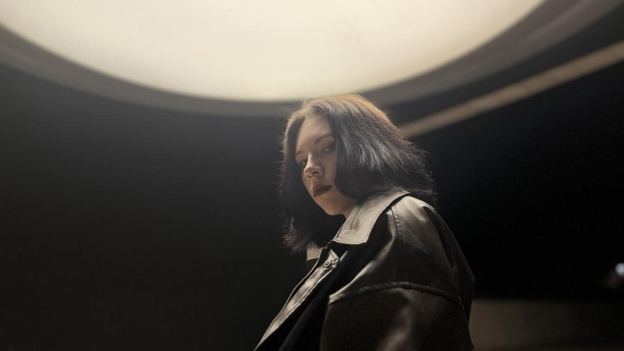 Webcam chat profile for PaulaR61: Legs, feet & shoes