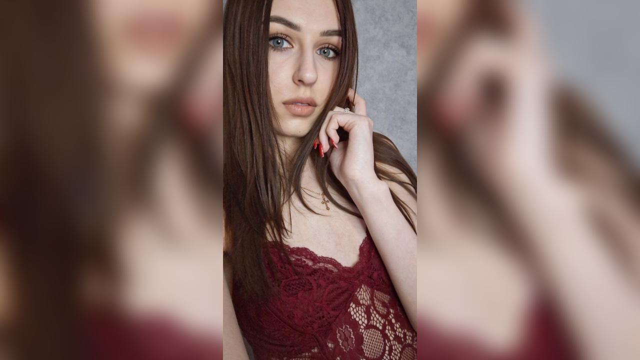 Webcam chat profile for Beatrice: Cooking