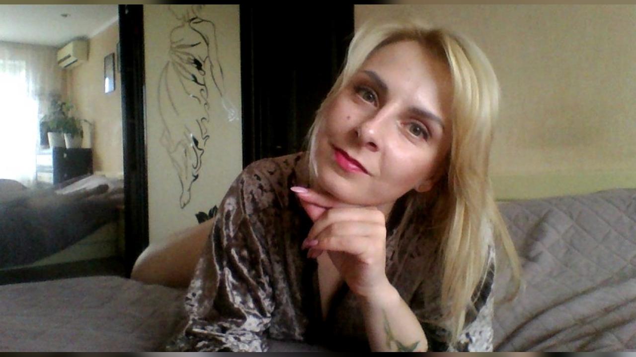 Webcam chat profile for MysteriousSoul: Outfits