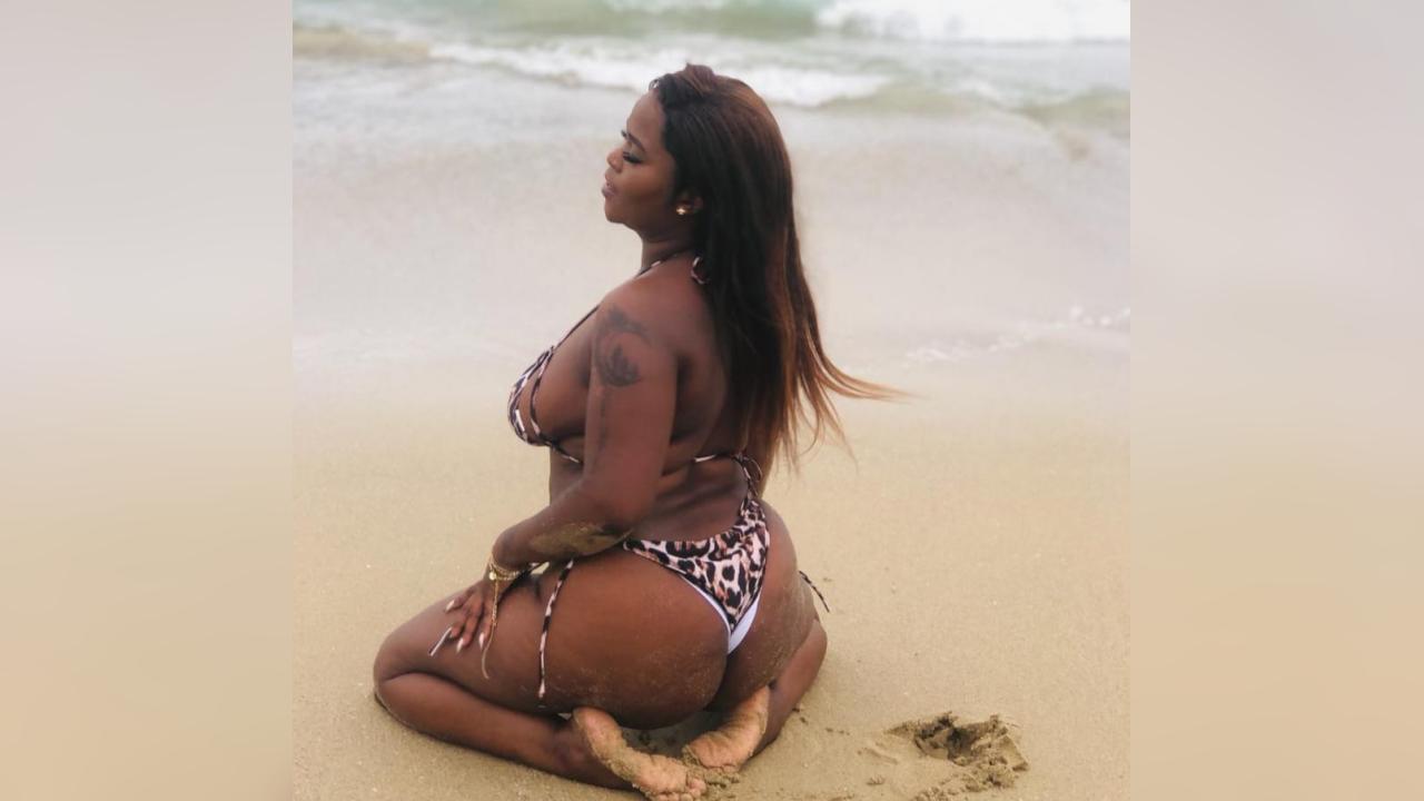 Webcam chat profile for Deviouscurves: Bondage & discipline