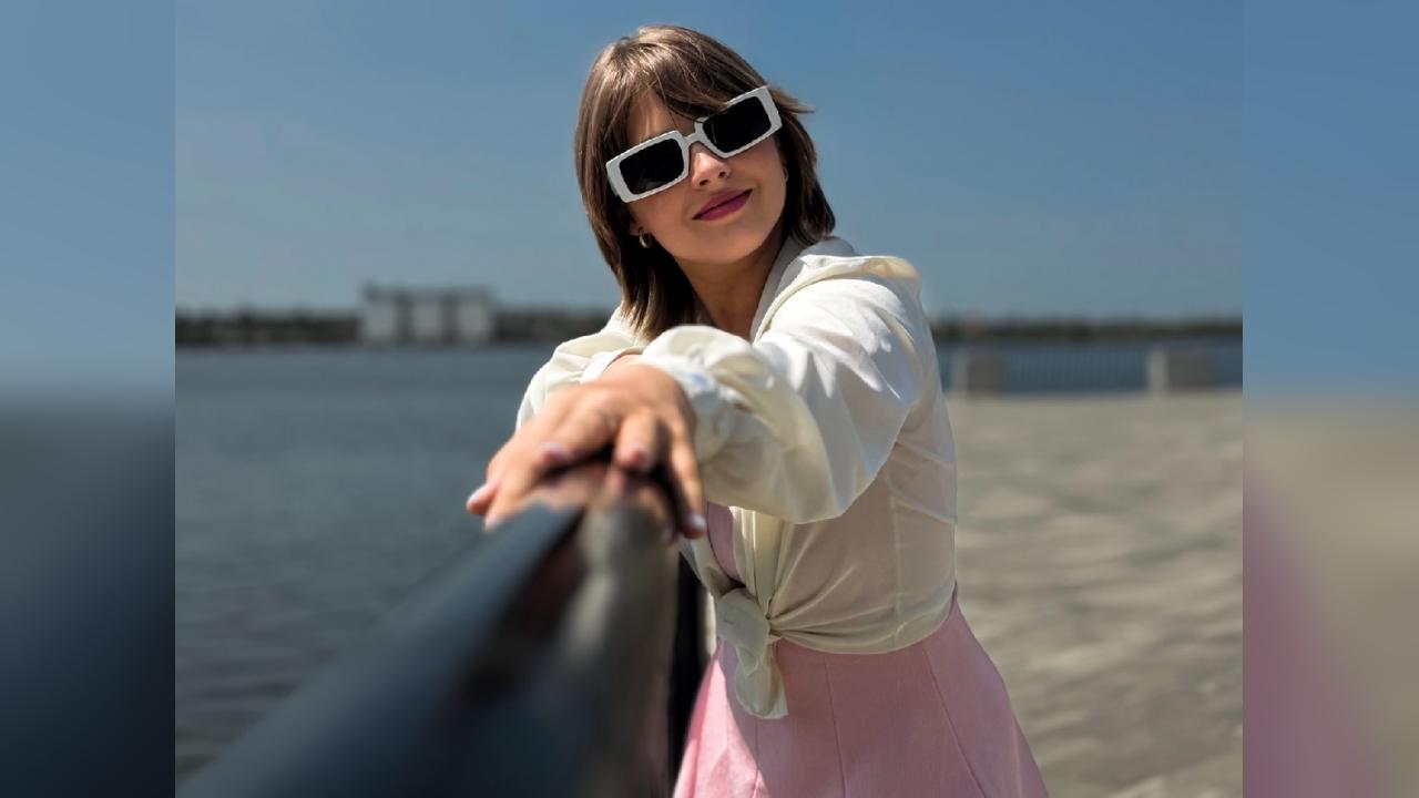 Webcam chat profile for JannetLoverx: Legs, feet & shoes