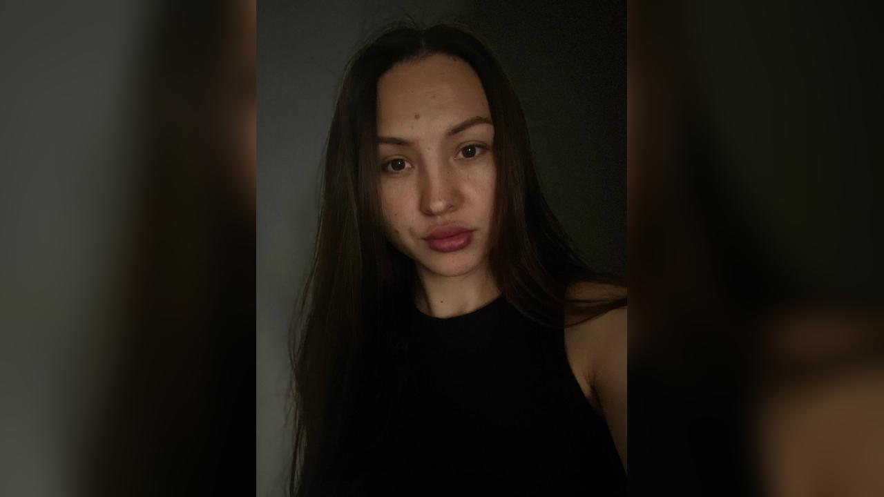 Webcam chat profile for Ariela1