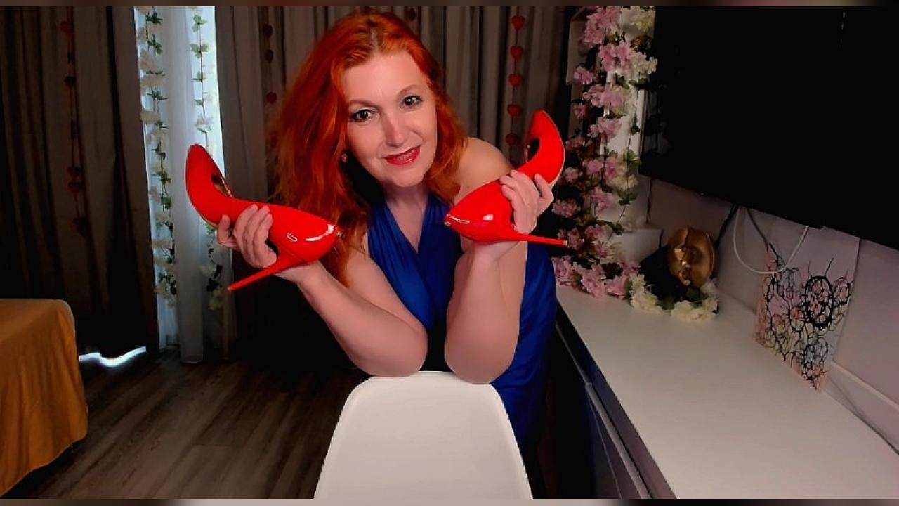 Webcam chat profile for AlmazFireFoxOne: Kissing