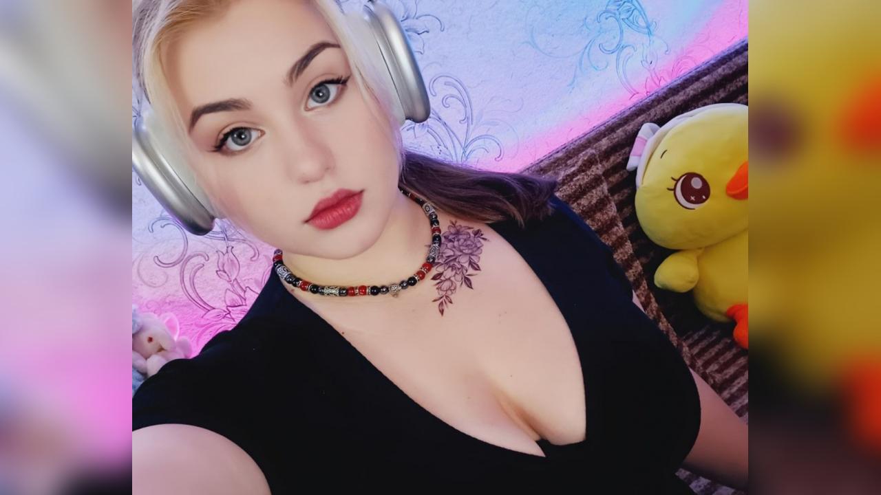 Webcam chat profile for AlSunset22: Sports