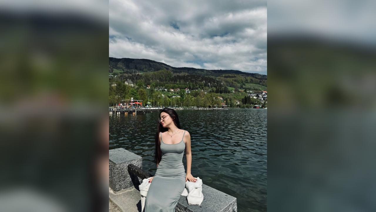 Webcam chat profile for ValeriaMe: Travel