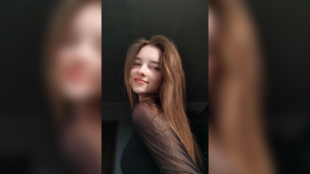 Webcam chat profile for NinaVibes: Ask about my Hobbies