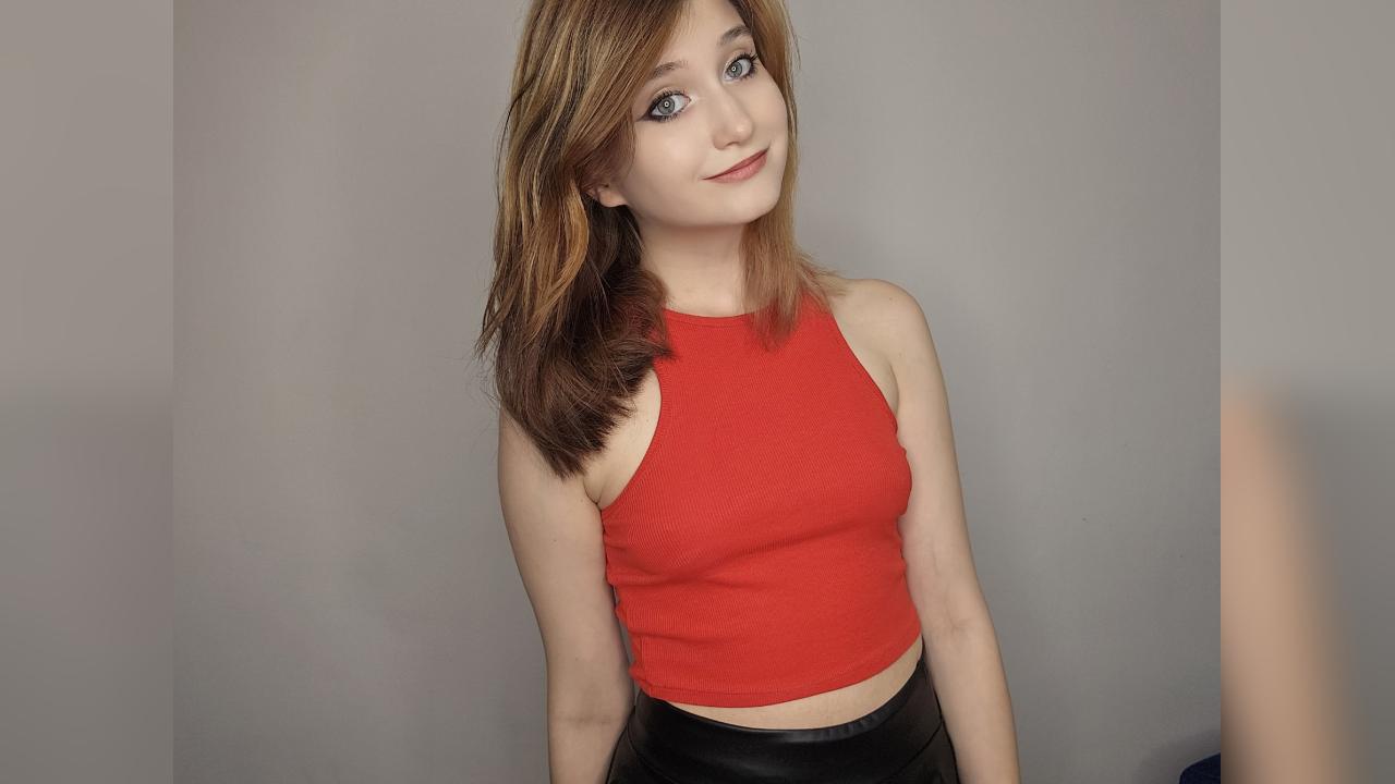 Webcam chat profile for Anastxcia: Leather