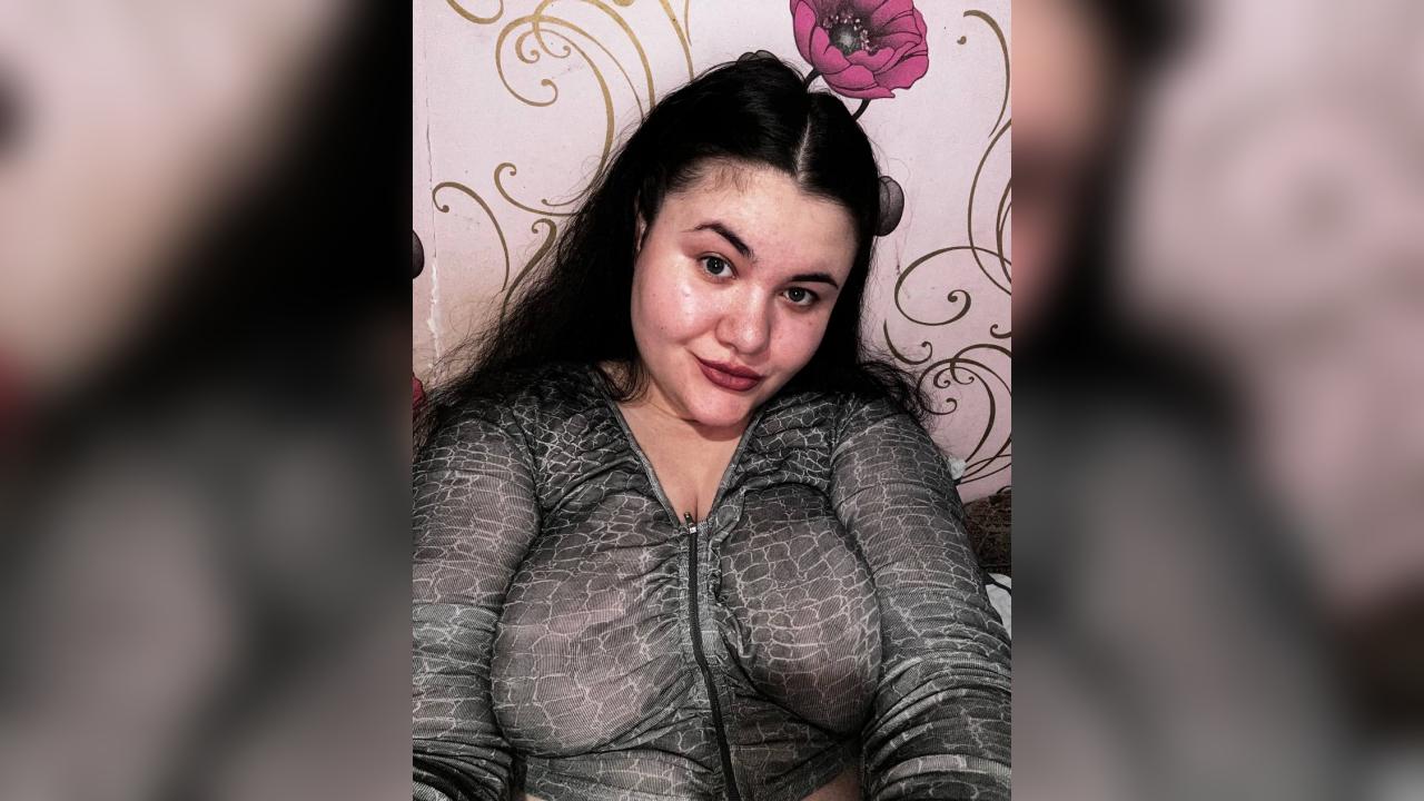 Webcam chat profile for Uli4kaLI