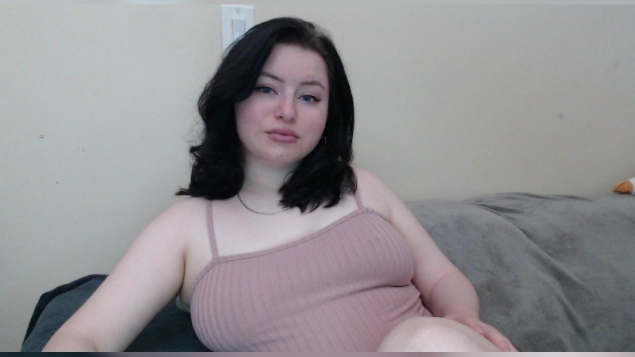 Webcam chat profile for CaramelSelma: Leather