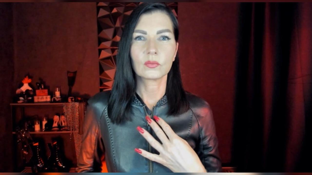 Webcam chat profile for MonicaCheerful: Dominatrix