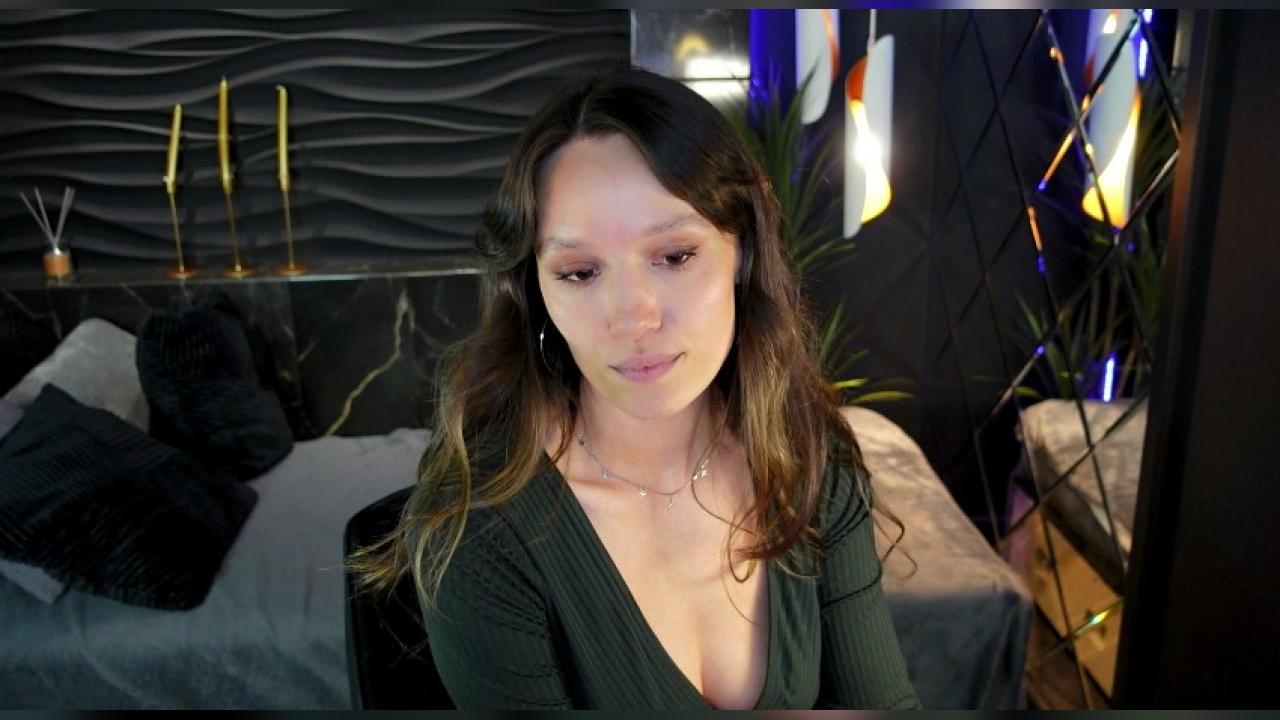 Webcam chat profile for AgnesGoddes: Legs, feet & shoes