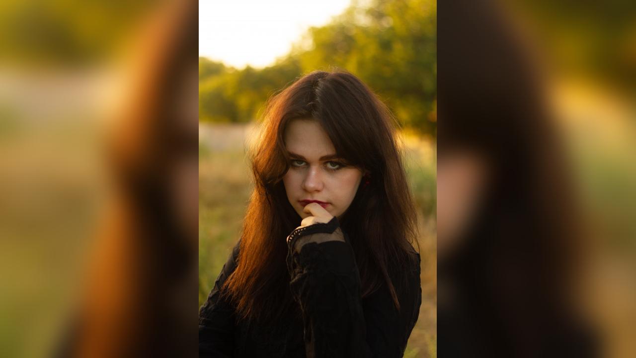 Webcam chat profile for sweetvixen: Smoking