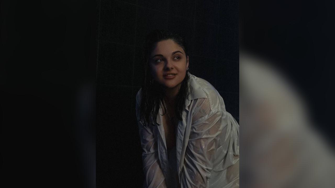 Webcam chat profile for Velantha: Ask about my Hobbies