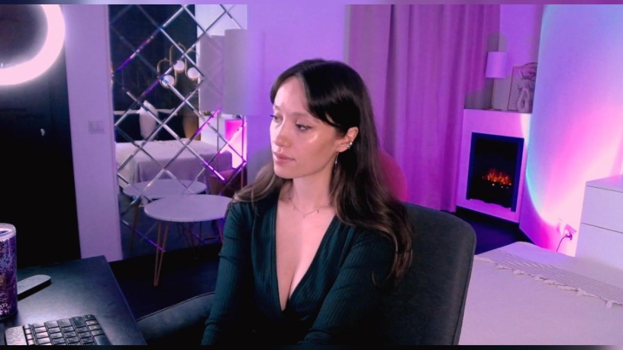 Webcam chat profile for AgnesGoddes: Legs, feet & shoes