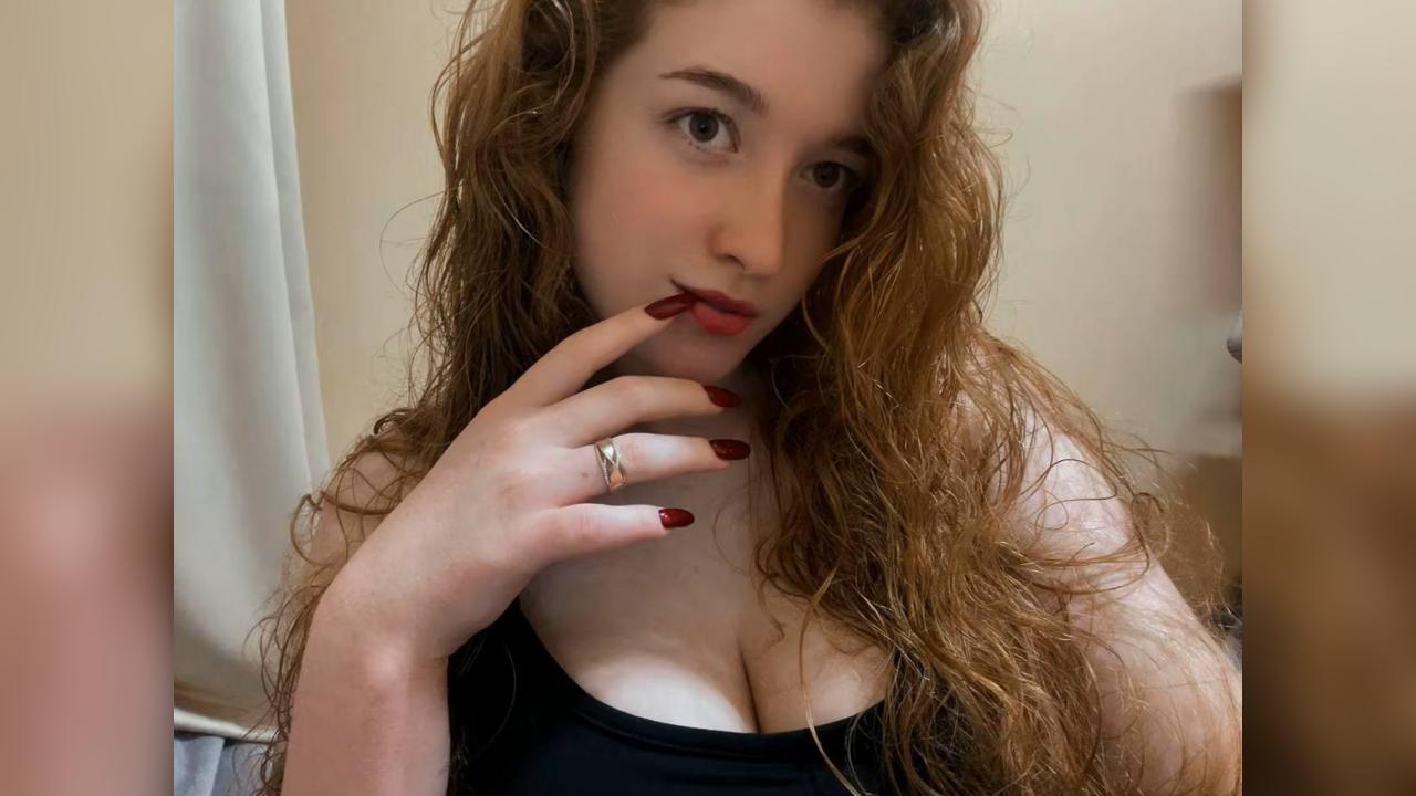 Webcam chat profile for Andriana: Ask about my Hobbies