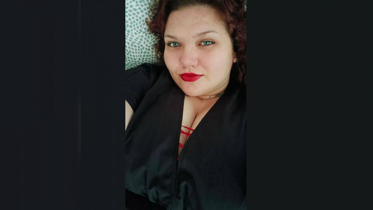 Webcam chat profile for KristinaSi: Ask about my Hobbies