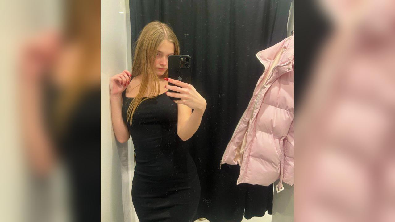 Webcam chat profile for HappyEmily444: Outfits