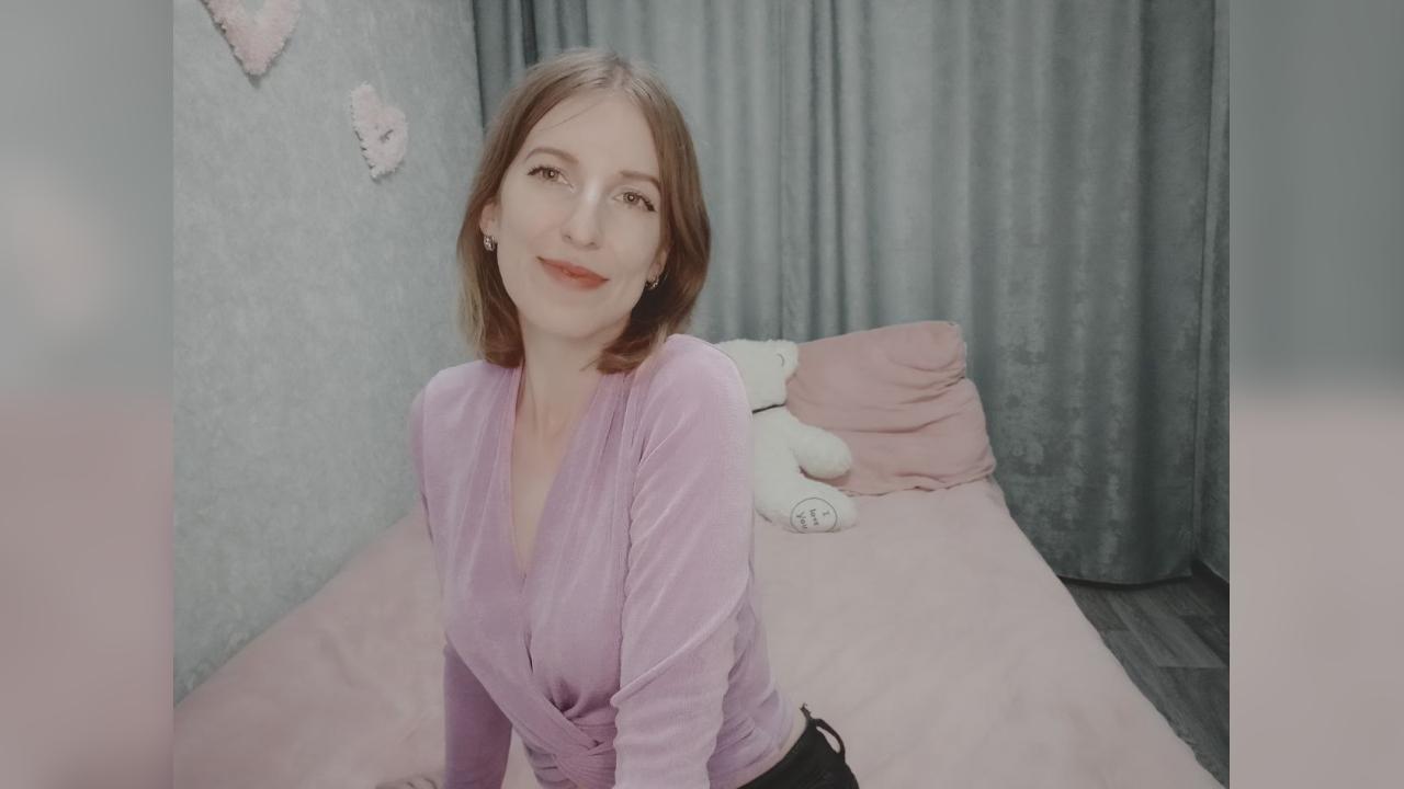 Webcam chat profile for PrettyLady: Outfits