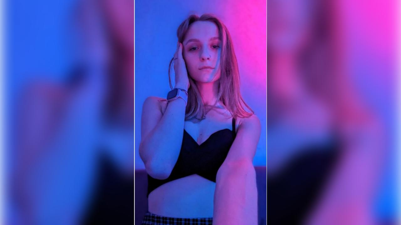 Webcam chat profile for MandyGirly1LL: Lingerie & stockings