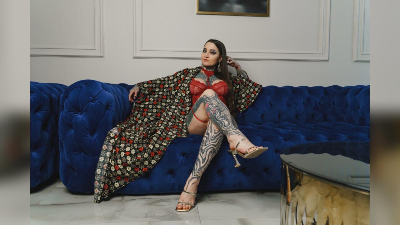 Webcam chat profile for SindelxDark: Bondage & discipline