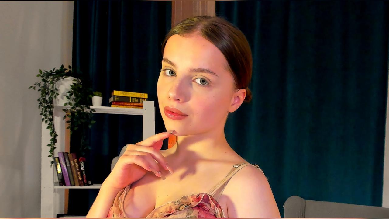 Webcam chat profile for GabiAddams: Legs, feet & shoes