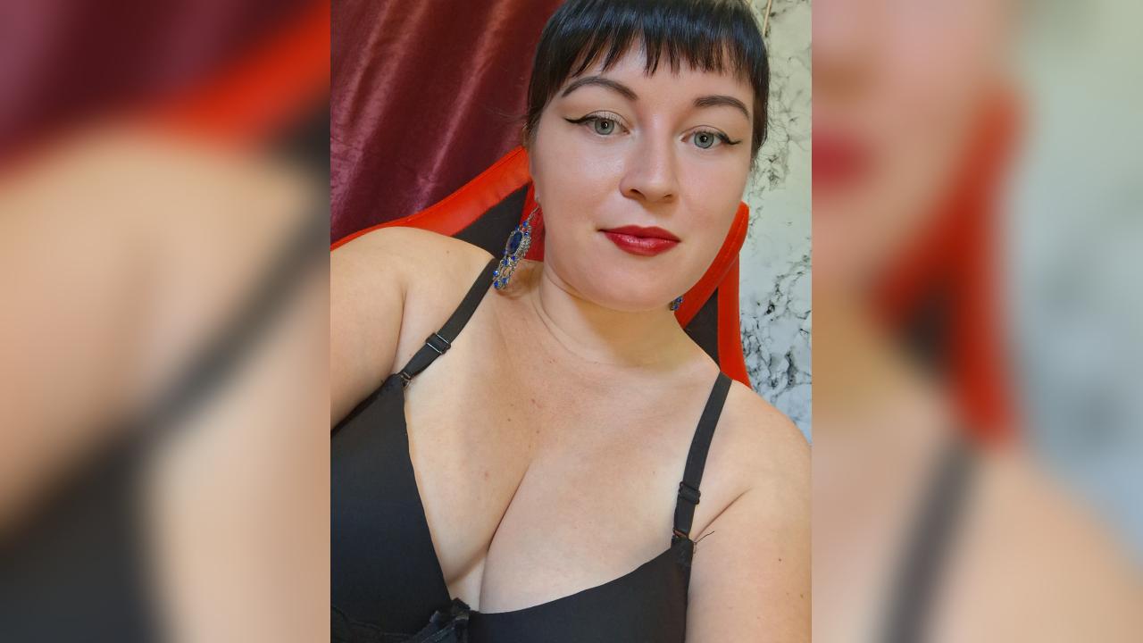 Webcam chat profile for sweetcandymmm: Role playing