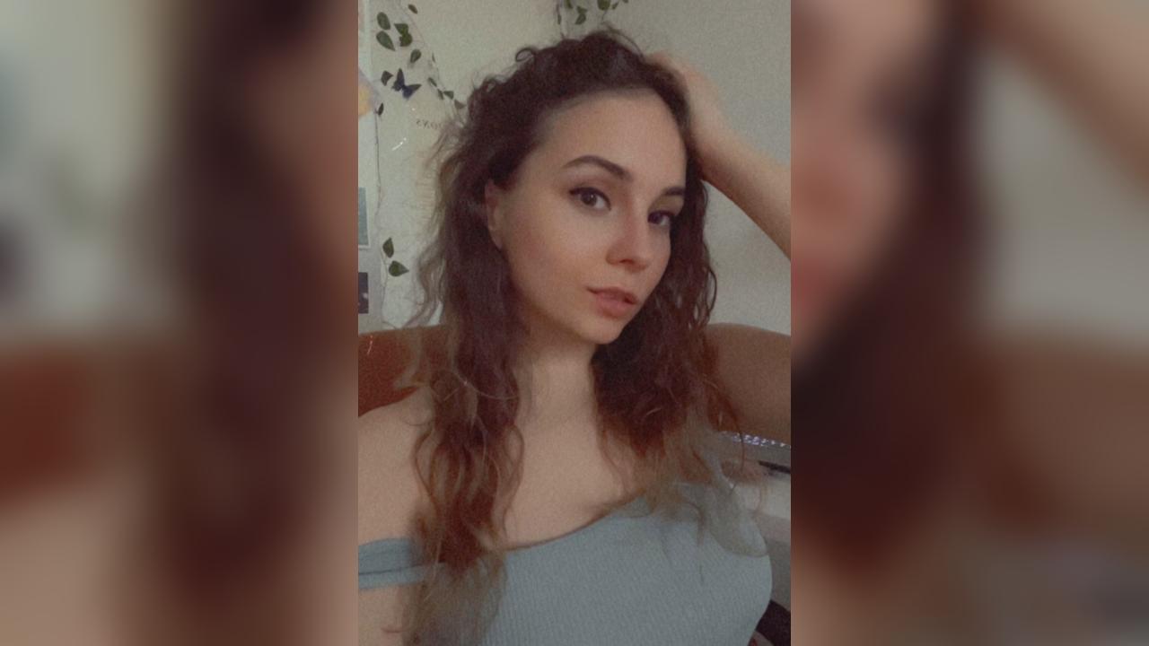 Webcam chat profile for SunsetLily: Travel