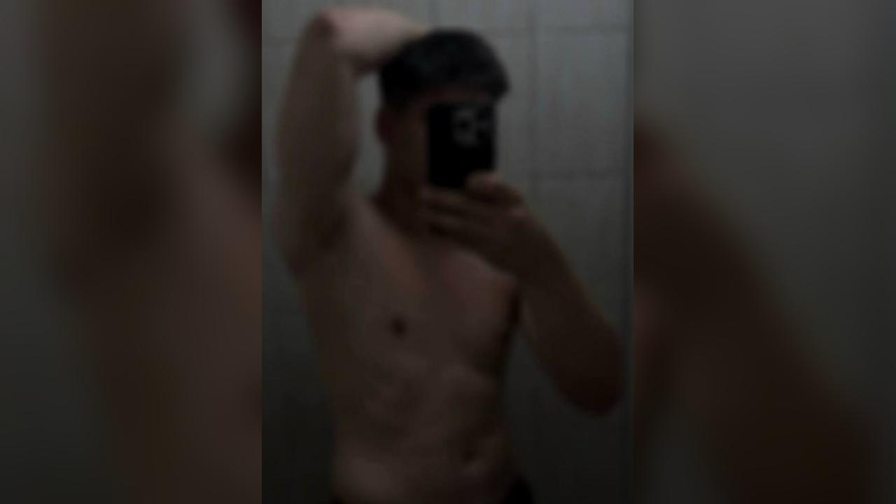 Webcam chat profile for 1SweetHunter: Jerking off