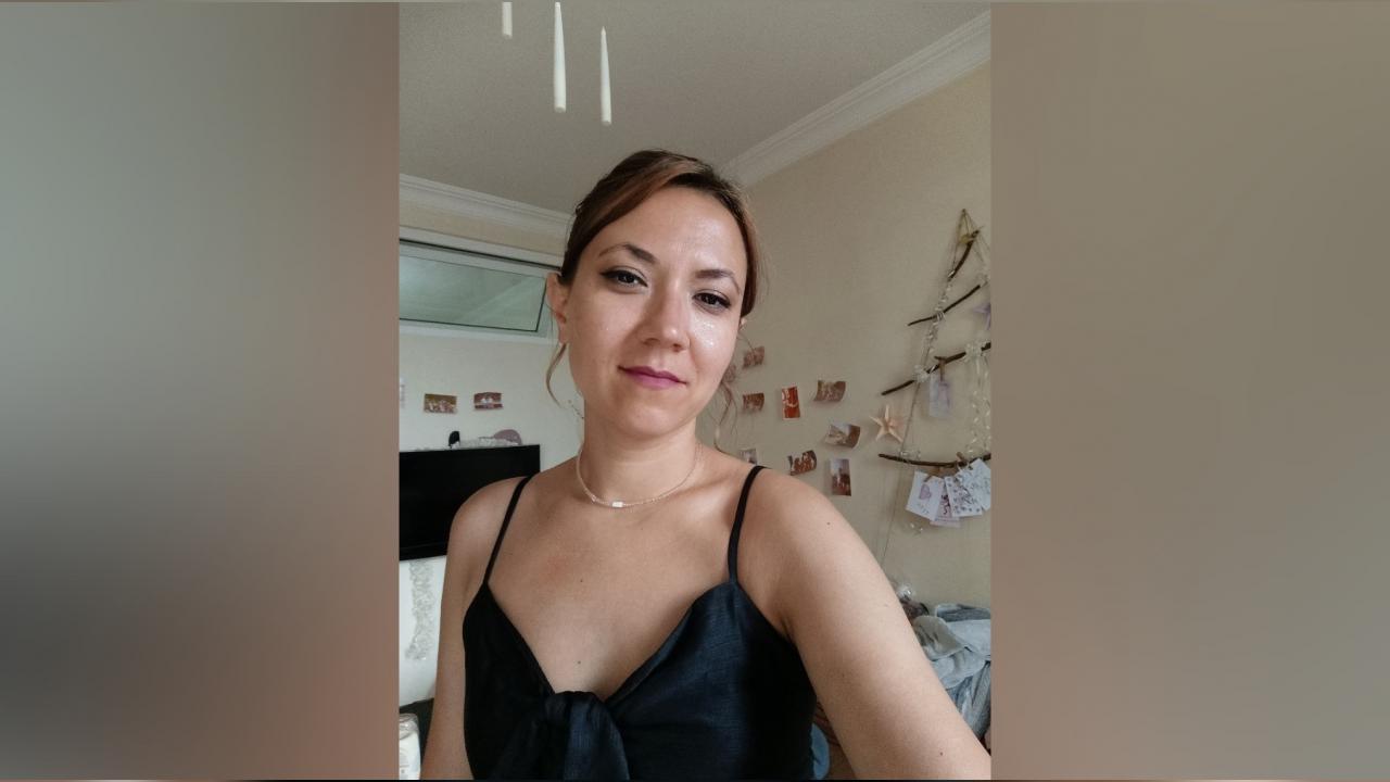 Webcam chat profile for HoneySmile: Ask about my Hobbies