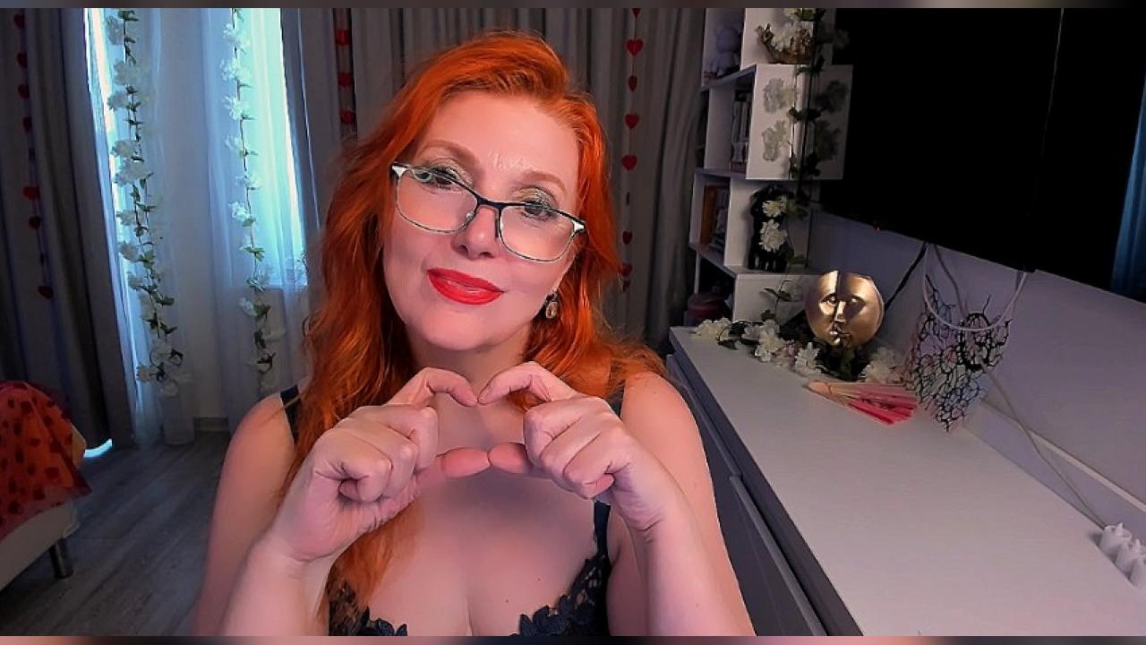 Webcam chat profile for AlmazFireFoxOne: Kissing