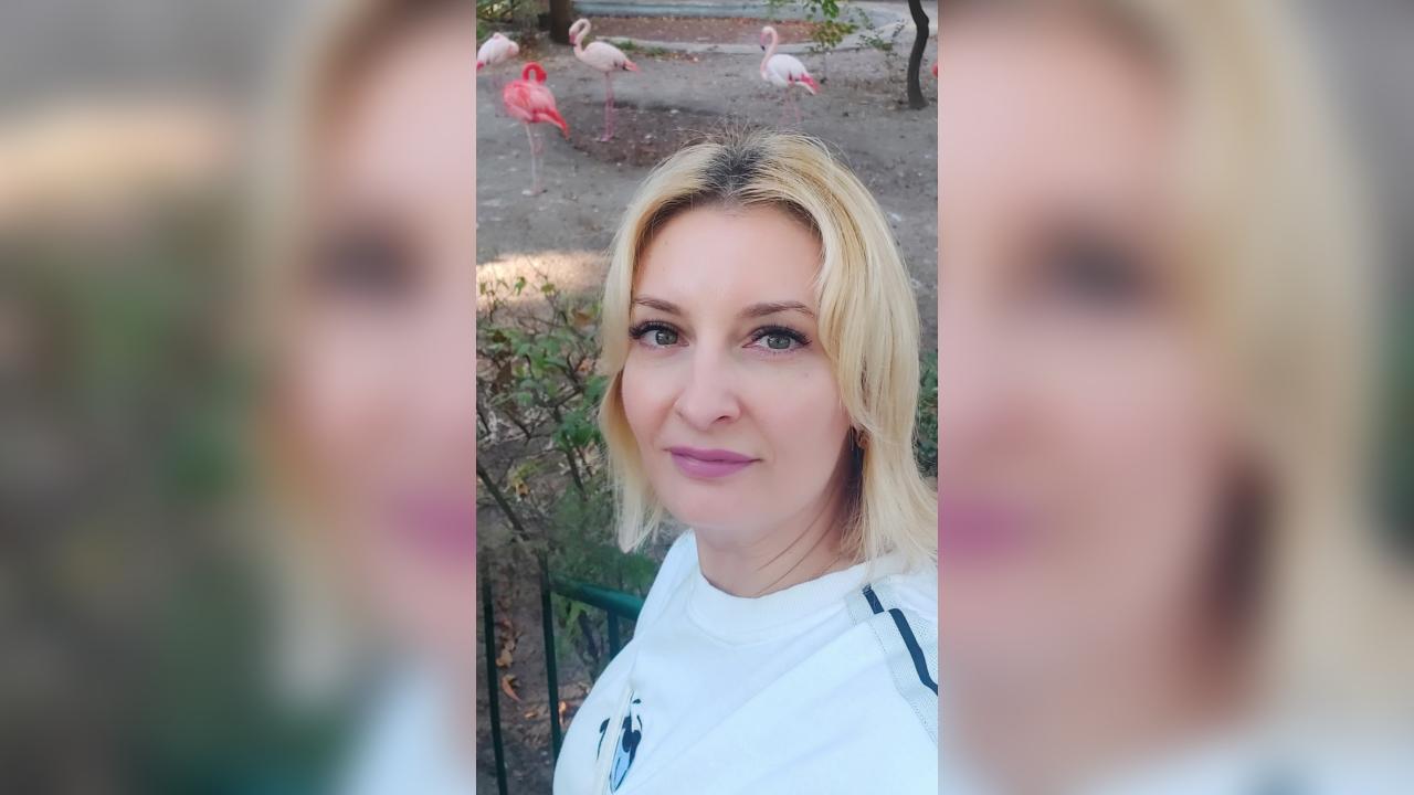 Webcam chat profile for WanderlustHeart: Books/Reading