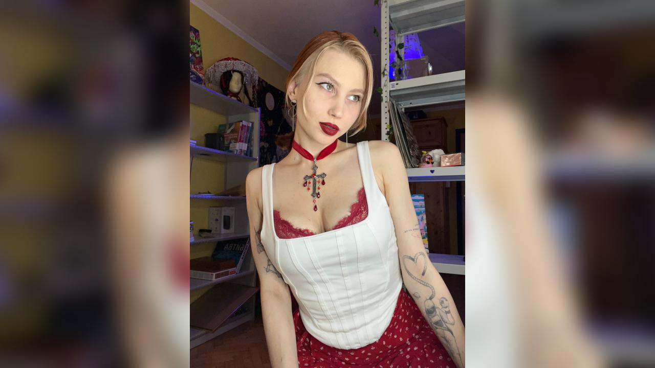 Webcam chat profile for NicoleMoonlight: Leather