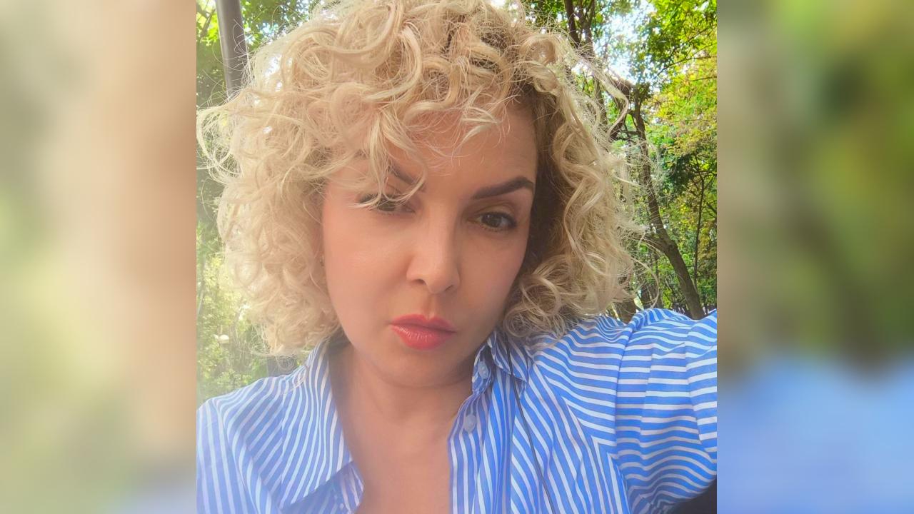 Webcam chat profile for AlexaCristal: Outfits