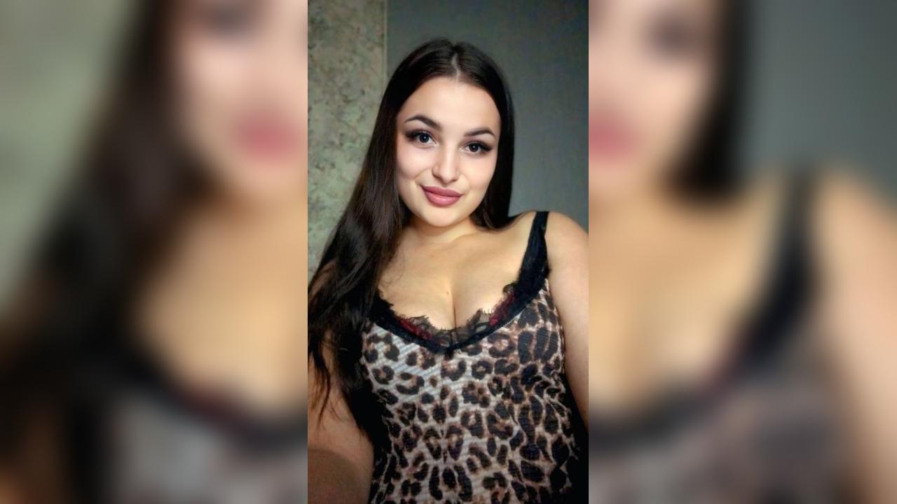 Webcam chat profile for LoveGlow: Ask about my Hobbies