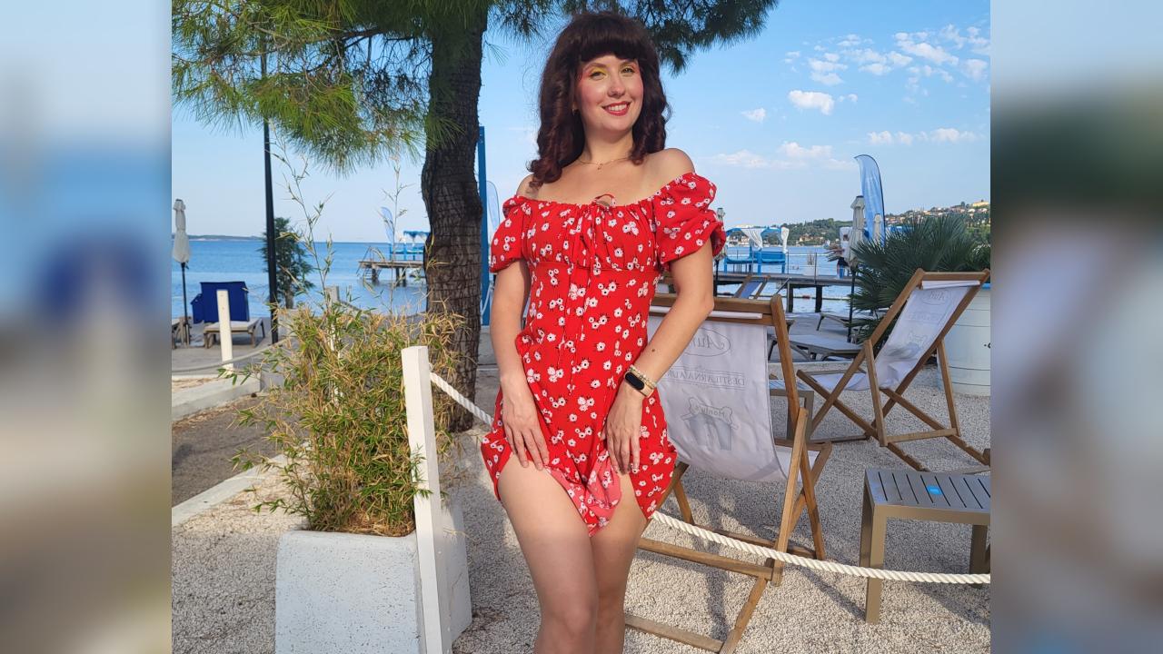 Webcam chat profile for Mesnice: Legs, feet & shoes