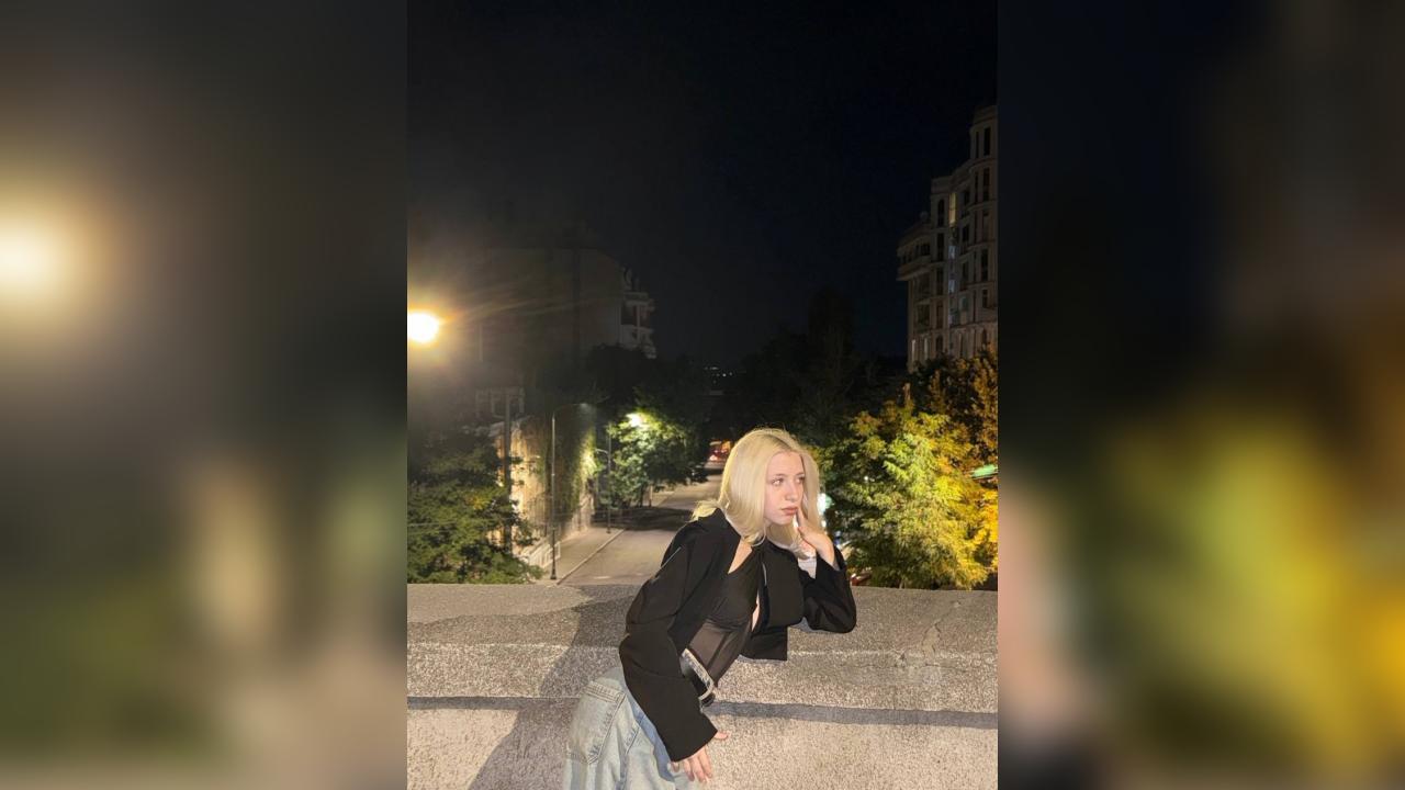 Webcam chat profile for 1Katty: Ask about my Hobbies