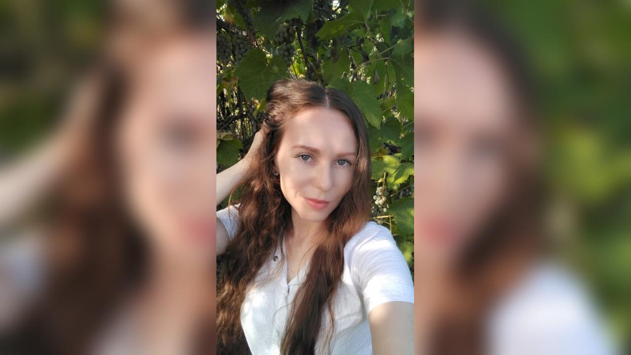 Webcam chat profile for Selvienne: Dancing